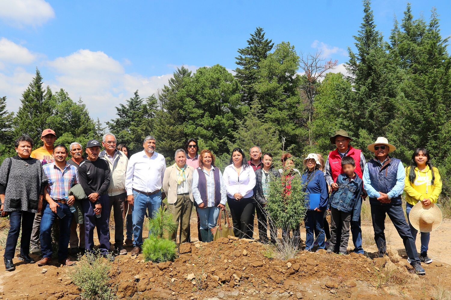 Trabaja la UATx en rehabilitación ecológica de Tlaxcala